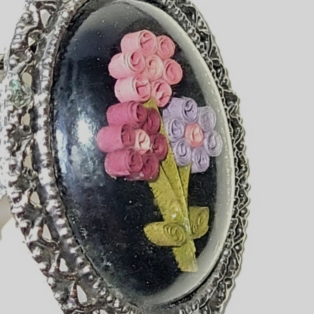 VINTAGE HAND CRAFTED BROOCHES - PETIT POINT & ROLLED PAPER FLOWERS - Picture 3 of 6
